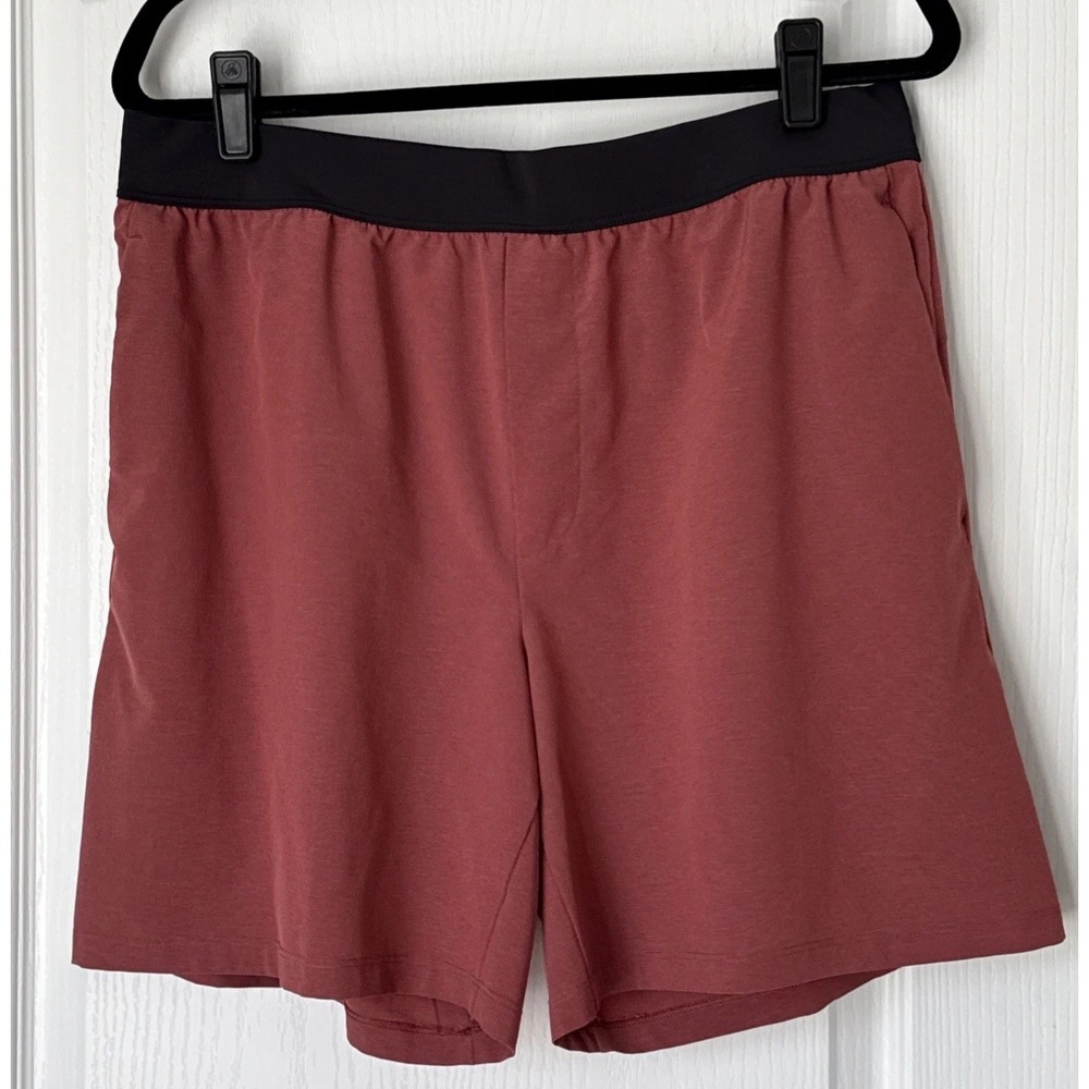 VRST Men's 7" Inseam Elevate Relaxed Fit Short Performance Unlined Gym SZ L RUST